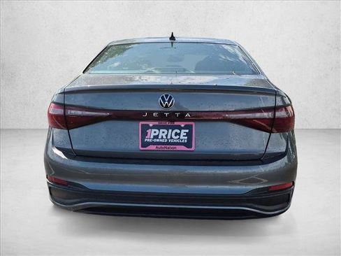 Used 2025 Volkswagen Jetta Sport FWD image 6
