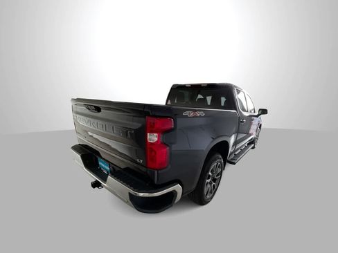 Used 2022 Chevrolet Silverado 1500 LT AWD/4WD image 8