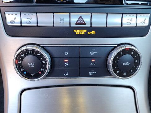 Used 2015 Mercedes-Benz SLK 250 w/ Premium Package image 54