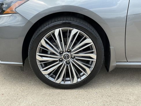 Used 2023 Nissan Altima 2.5 SL AWD/4WD image 49