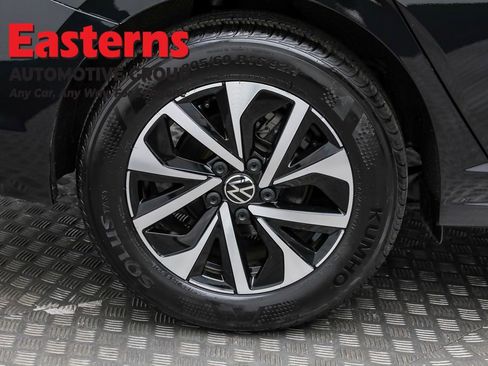 Used 2025 Volkswagen Jetta S image 29