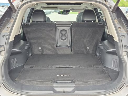 Used 2017 Nissan Rogue SL w/ SL Premium Package AWD/4WD image 20