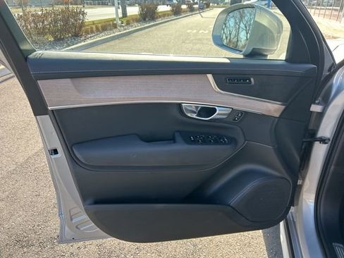 Certified 2025 Volvo XC90 B6 Plus image 16