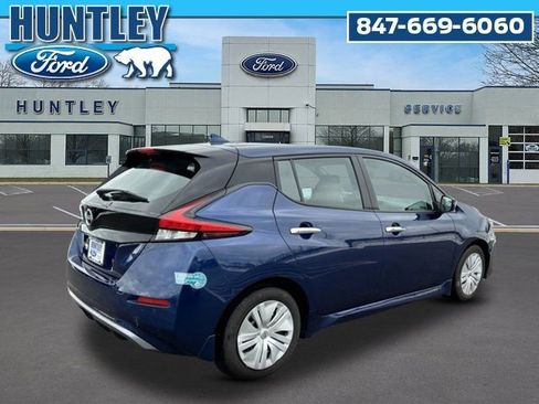 Used 2023 Nissan Leaf S image 3