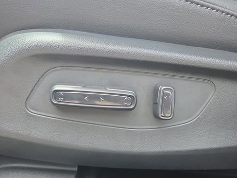 New 2026 Honda HR-V EX-L image 10