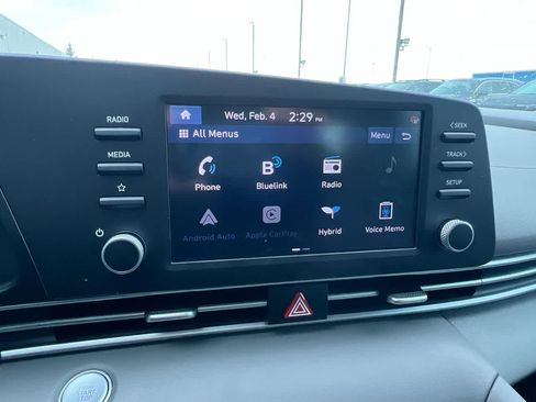 Used 2023 Hyundai Elantra Blue image 18