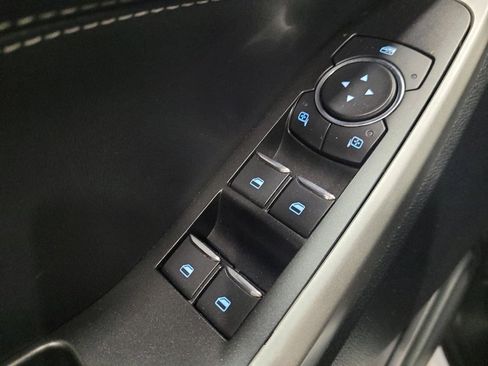 Used 2021 Ford Explorer XLT w/ Equipment Group 202A AWD/4WD image 27