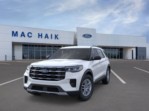 New 2026 Ford Explorer Active RWD image 2