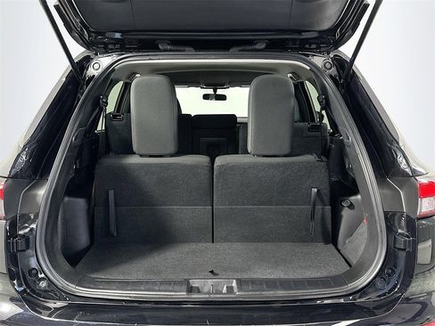 Used 2024 Mitsubishi Outlander ES image 16