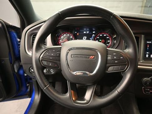 Used 2022 Dodge Charger SXT w/ Blacktop Package RWD image 7
