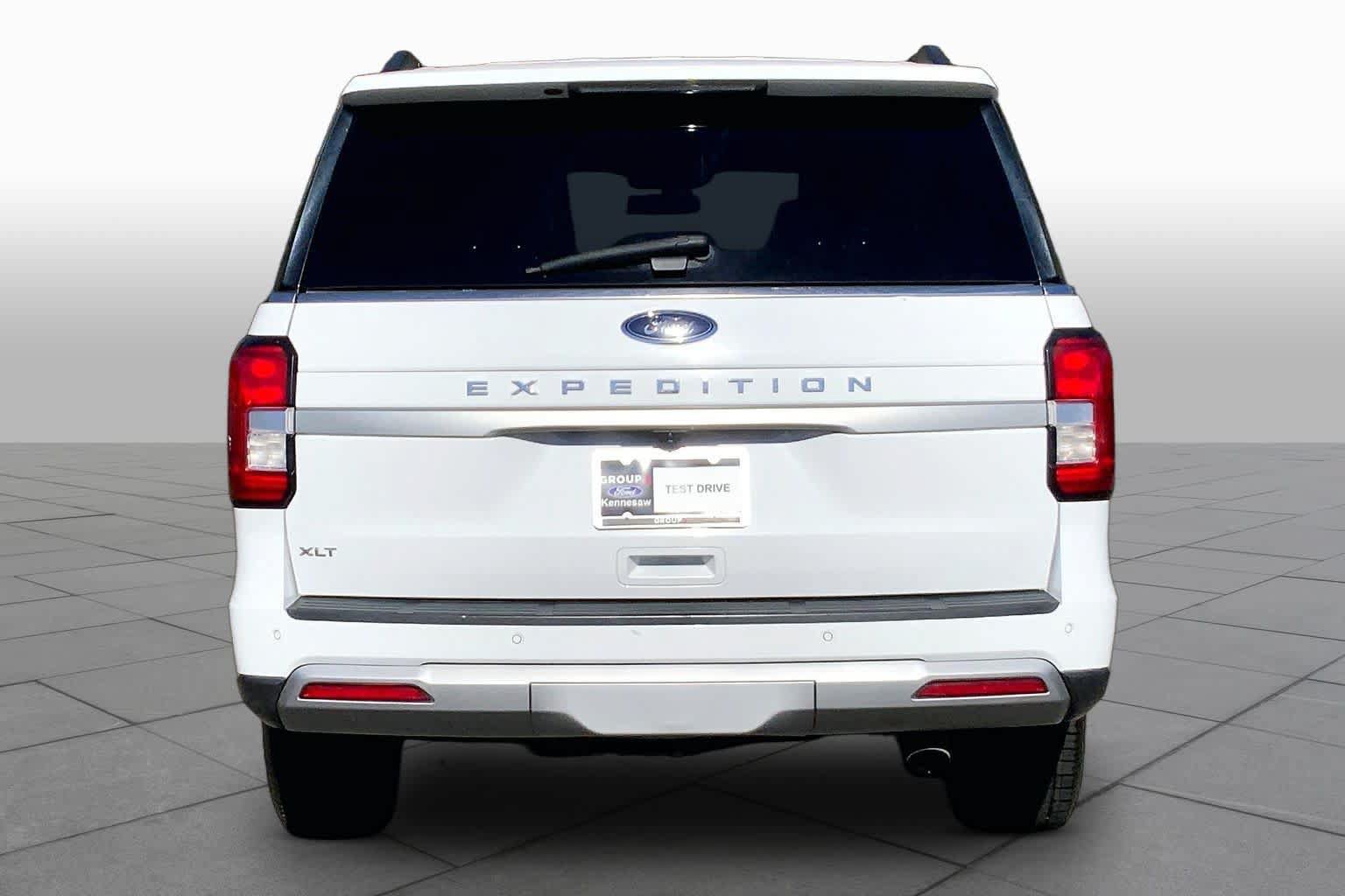 Used 2024 Ford Expedition XLT AWD/4WD image 5