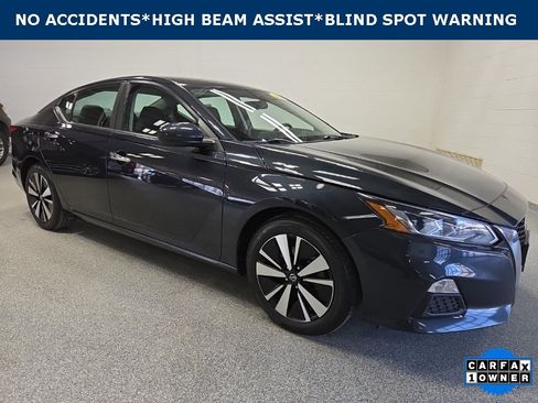 Used 2022 Nissan Altima 2.5 SV image 1