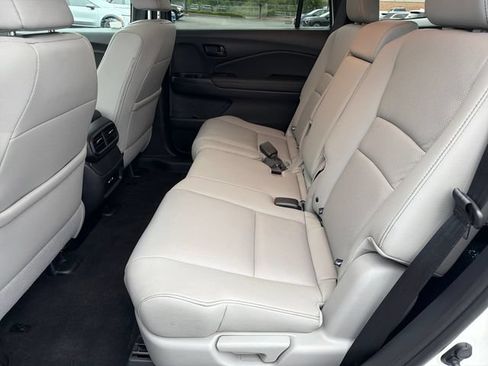 Used 2024 Honda Passport EX-L image 22