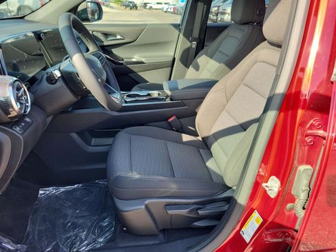 New 2025 Chevrolet Equinox LT w/ Midnight Edition image 18