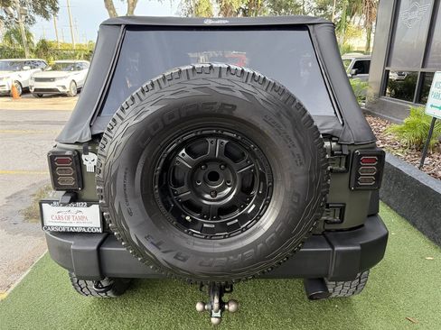 Used 2015 Jeep Wrangler Unlimited Sport image 5