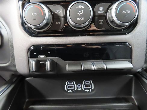 Used 2024 RAM 2500 Big Horn AWD/4WD image 53