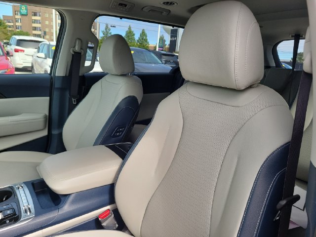 Used 2025 Kia Carnival SX Prestige FWD image 20