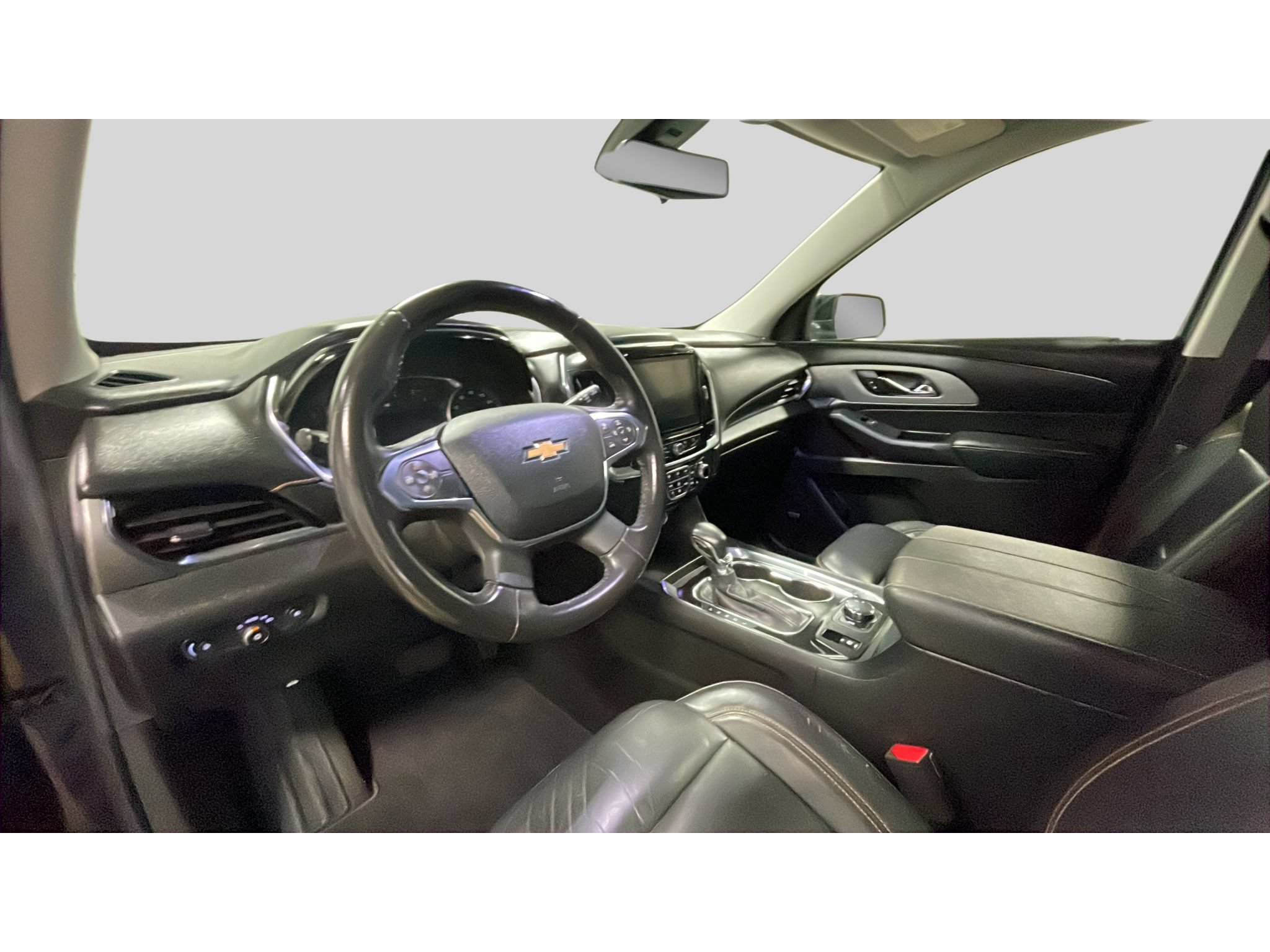 Used 2021 Chevrolet Traverse LT w/ LT Premium Package AWD/4WD image 11