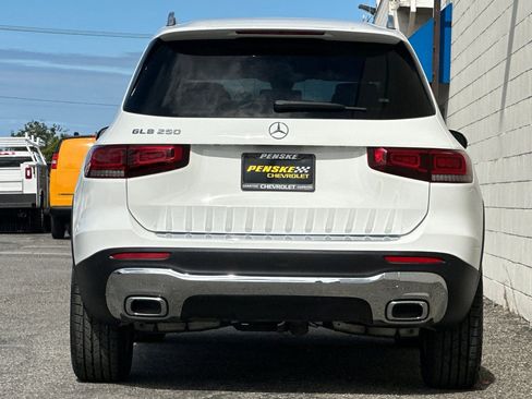Used 2022 Mercedes-Benz GLB 250 image 5