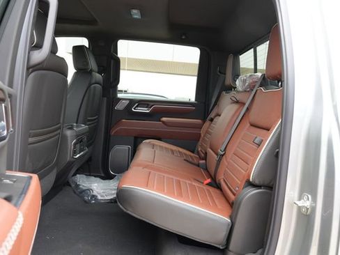 New 2026 GMC Sierra 2500 Denali Ultimate AWD/4WD image 11