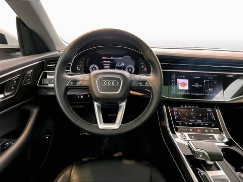 Used 2023 Audi Q8 Premium w/ Convenience Package AWD/4WD image 10