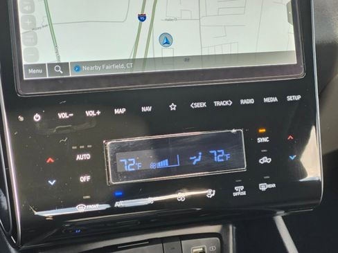 Used 2024 Hyundai Santa Cruz SEL w/ Activity Package image 23