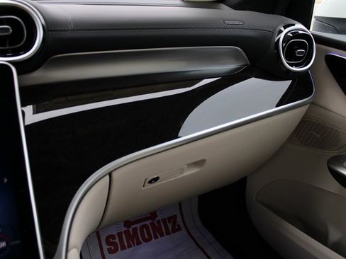 New 2024 Mercedes-Benz GLC 300 4MATIC image 30