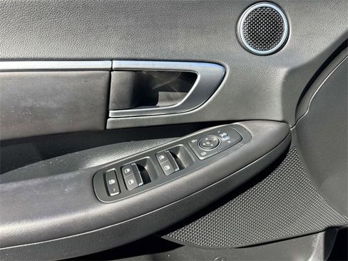 Certified 2023 Hyundai Sonata SEL w/ Cargo Package image 15