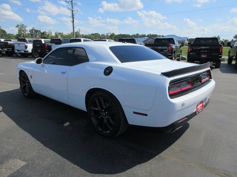 Used 2022 Dodge Challenger GT w/ Blacktop Package RWD image 8