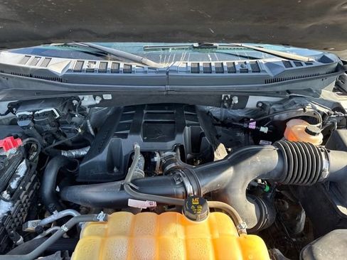 Used 2015 Ford F150 XLT w/ Equipment Group 302A Luxury image 20