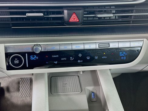 Used 2024 Hyundai Ioniq 6 SEL RWD image 24