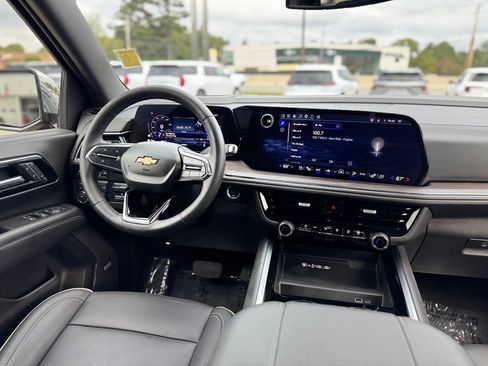 Used 2026 Chevrolet Tahoe Premier w/ Sun And Tow Package AWD/4WD image 13