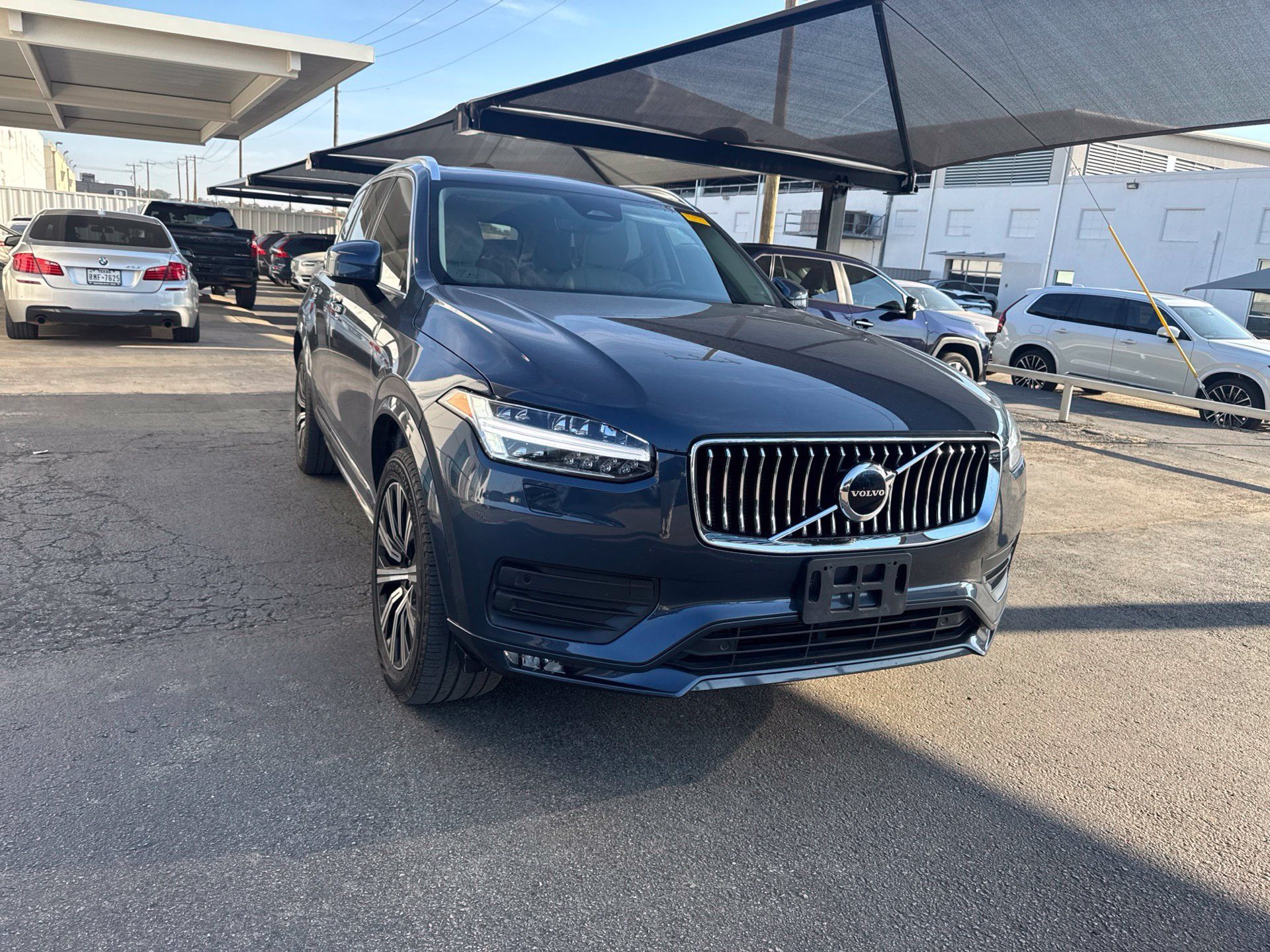 Used 2023 Volvo XC90 B5 Core w/ Protection Package Premier AWD/4WD image 3
