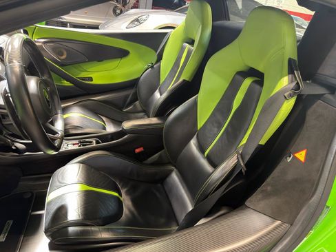 Used 2020 McLaren 600LT Spider RWD image 13