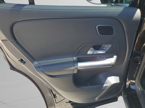 Certified 2025 Mercedes-Benz GLA 250 image 9