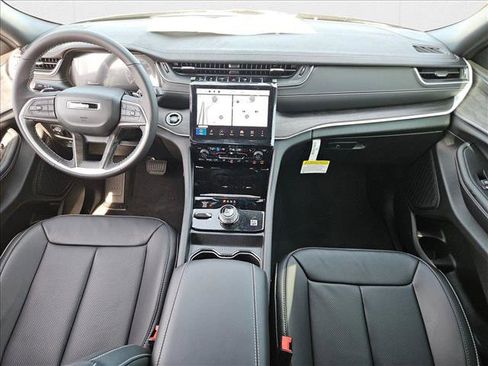 New 2025 Jeep Grand Cherokee L Limited w/ Luxury Tech Group II image 14