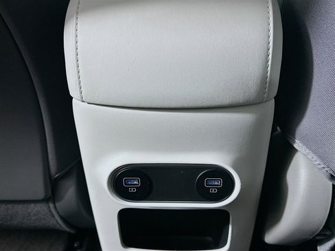 Used 2024 Hyundai Ioniq 5 SEL image 28
