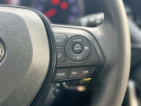 Used 2019 Toyota RAV4 LE w/ All Weather Liner Package AWD/4WD image 19
