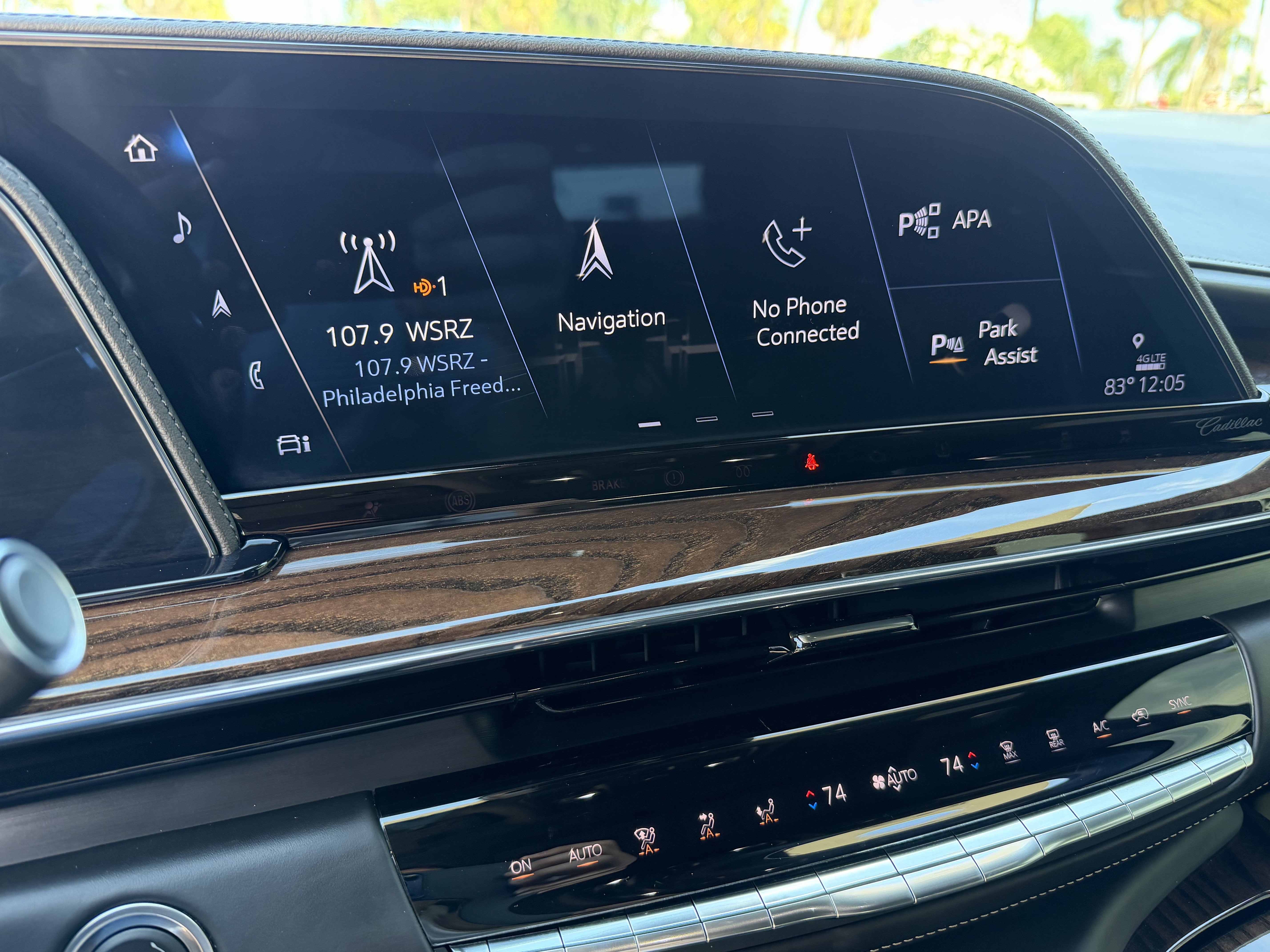 Certified 2022 Cadillac Escalade ESV Sport Platinum w/ LPO, ONYX Package AWD/4WD image 32
