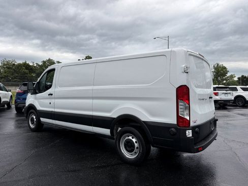 Used 2020 Ford Transit 250 Low Roof RWD image 4