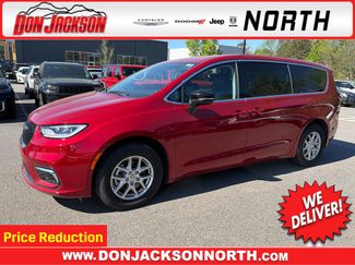 Certified 2024 Chrysler Pacifica Touring-L FWD video 1