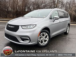 Used 2021 Chrysler Pacifica Limited video 1