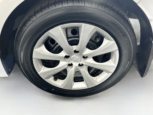 Used 2025 Toyota Corolla LE image 11