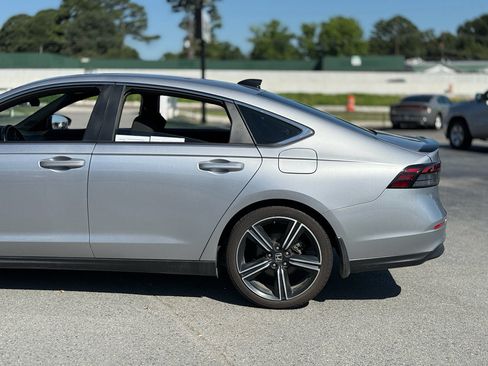 Used 2023 Honda Accord Sport image 12