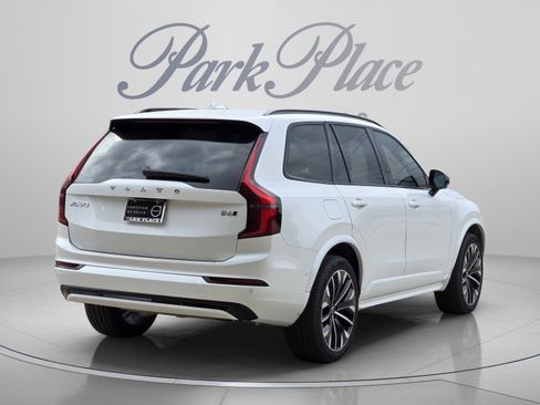 Used 2026 Volvo XC90 B6 Ultra w/ Protection Package Premier AWD/4WD image 12