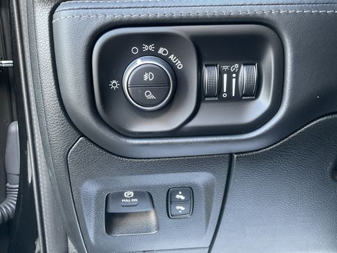 Used 2020 RAM 1500 Limited w/ Advanced Safety Group AWD/4WD image 28