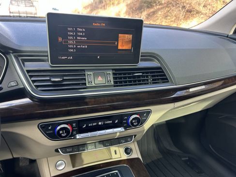 Used 2018 Audi Q5 2.0T Premium Plus w/ Premium Plus Package image 20