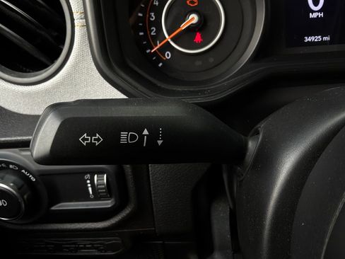 Used 2025 Jeep Wrangler Unlimited Sport AWD/4WD image 33