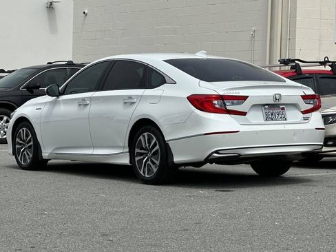 Used 2018 Honda Accord Touring image 5