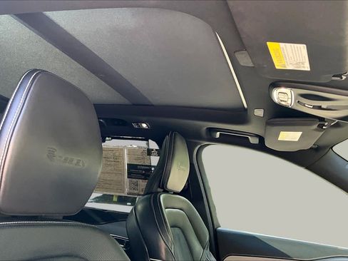 Used 2019 Volvo XC90 T6 R-Design w/ Advanced Package AWD/4WD image 14
